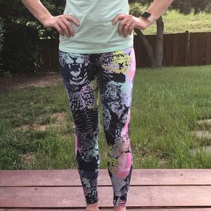 Onzie YOGA pants